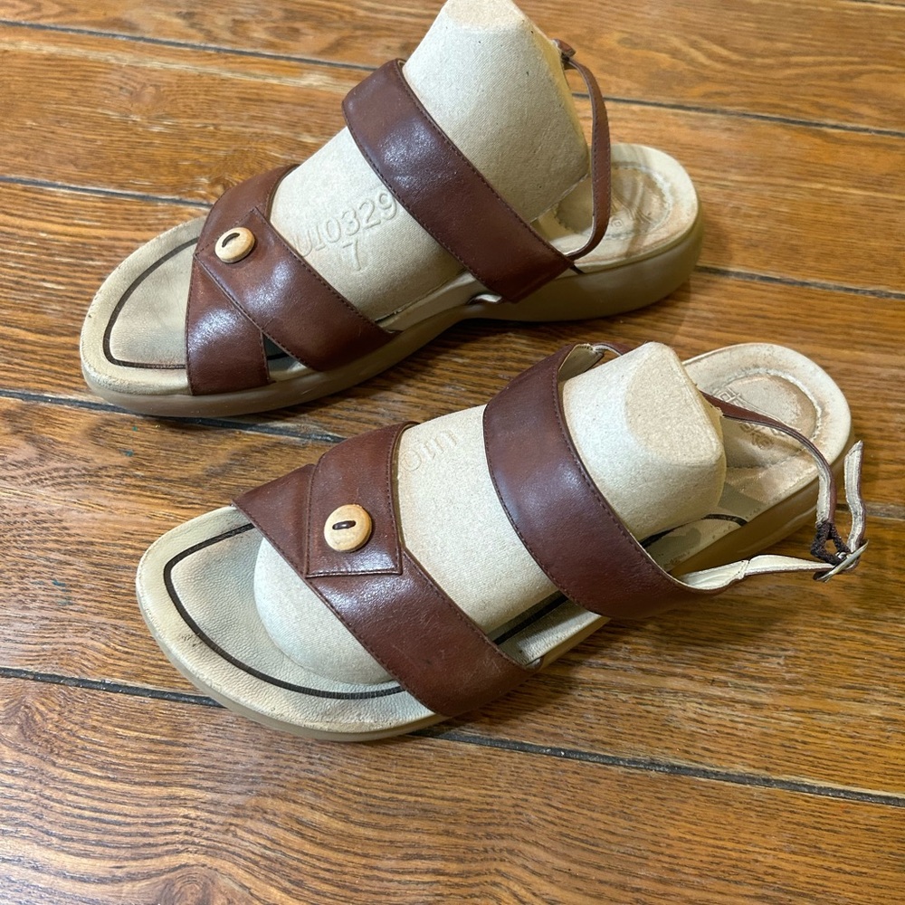 Dansko Didi Size 39 US8-8.5 Brown Casual Comfort Flip Flop Walking Sandals